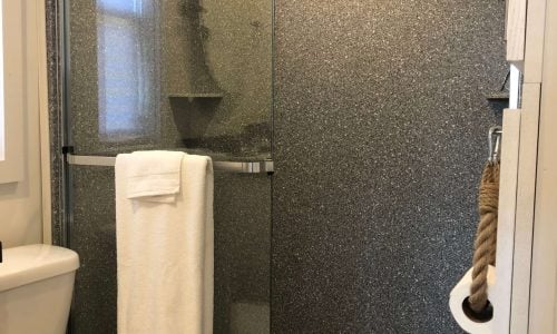 Tiny Home Stays 188 shower and toilet